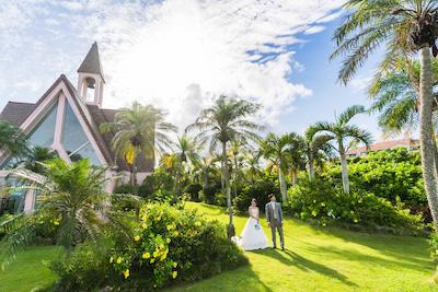 宮古島フォトウェディングに衣裳選び放題が新登場!無料のドローン撮影&青空加工でドレスも写真も妥協なし (6)