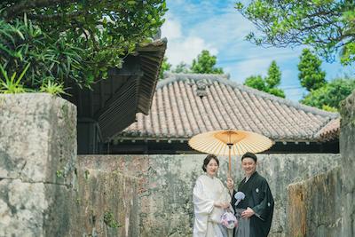 フォトウェディングで和装・洋装の両方を叶える！費用相場から流れ、沖縄などリゾートの場合を徹底解説 (2)