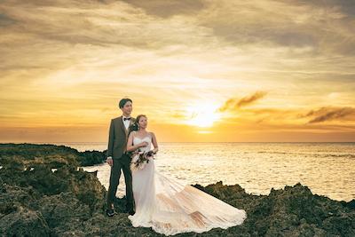 宮古島フォトウェディングに衣裳選び放題が新登場!無料のドローン撮影&青空加工でドレスも写真も妥協なし (2) (1)