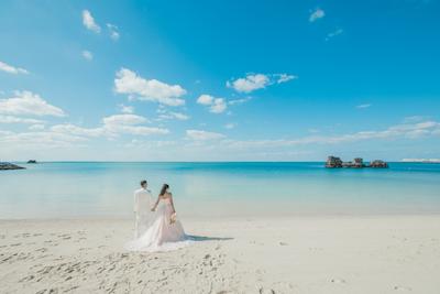 沖縄フォトウェディングは高いの?ビーチフォトをドレス2着付きで手軽にお安く済ませる特別プラン (5)