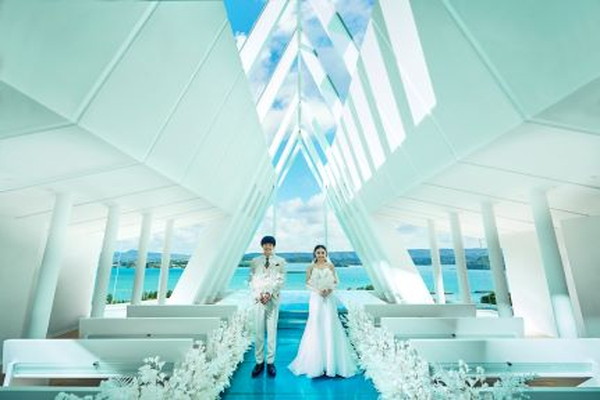 ≪本島≫衣裳追加料金なし！古宇利島空と海の教会チャペル＆ガーデン100カット♪