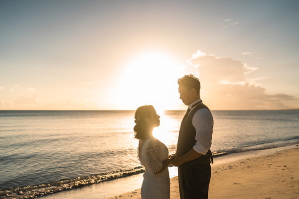 《宮古》\ビーチでドレス2着着れる!/よくばりお手軽ビーチフォトツアー♪50カット