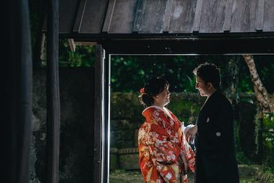 フォトウェディングで和装・洋装の両方を叶える!費用相場から流れ、沖縄などリゾートの場合を徹底解説